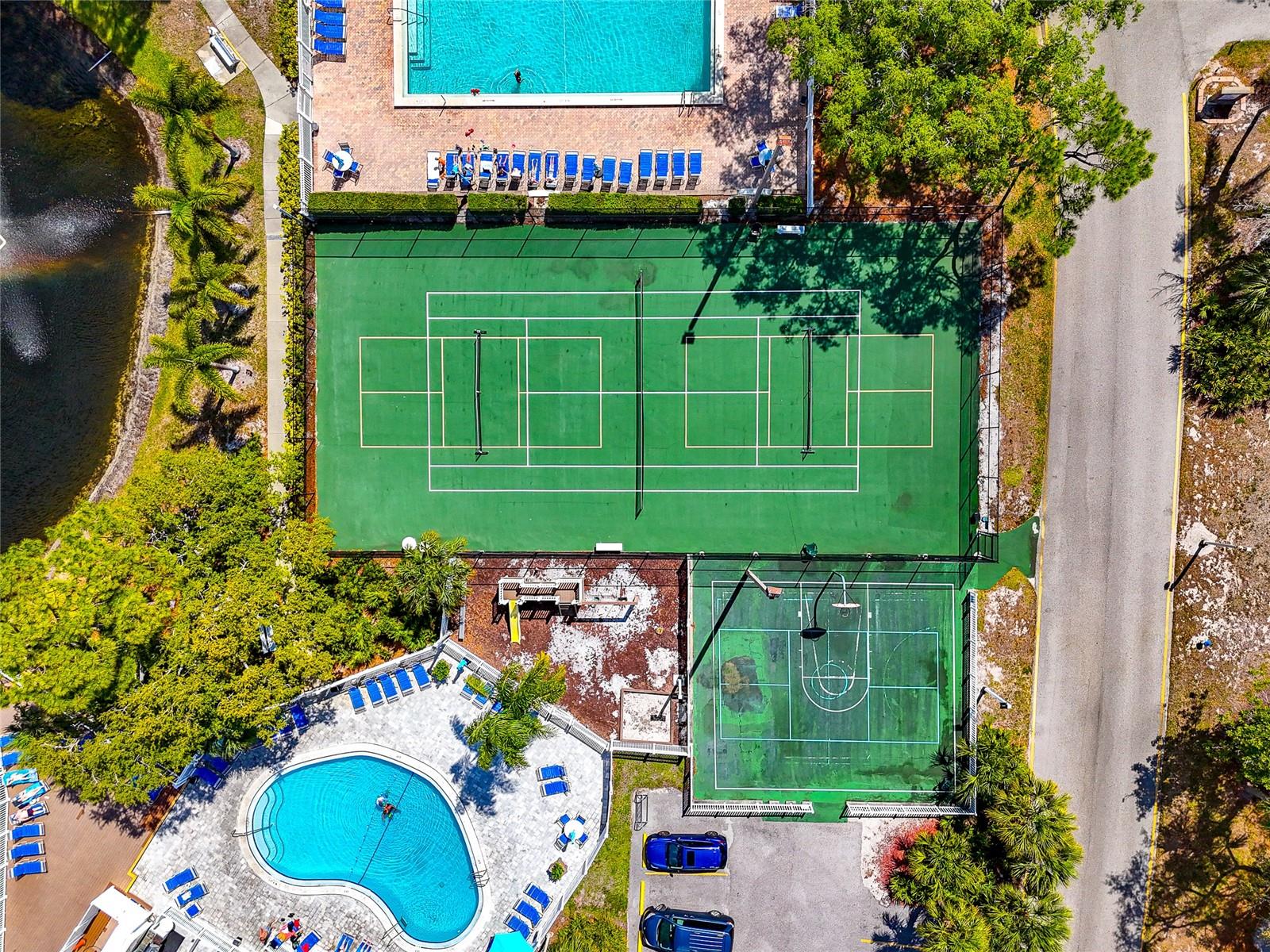 SHOREWALK BATH & TENNIS CLUB 5 - Residential