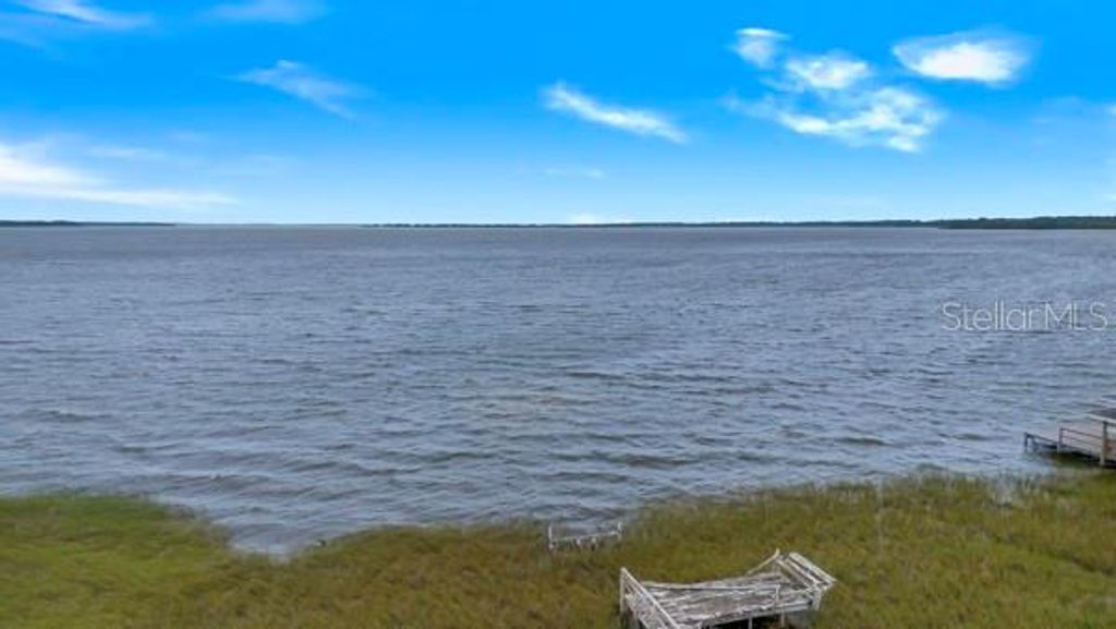 Photo of 716 Newell Hill Rd, Leesburg, FL 34748 (MLS # G5106474)