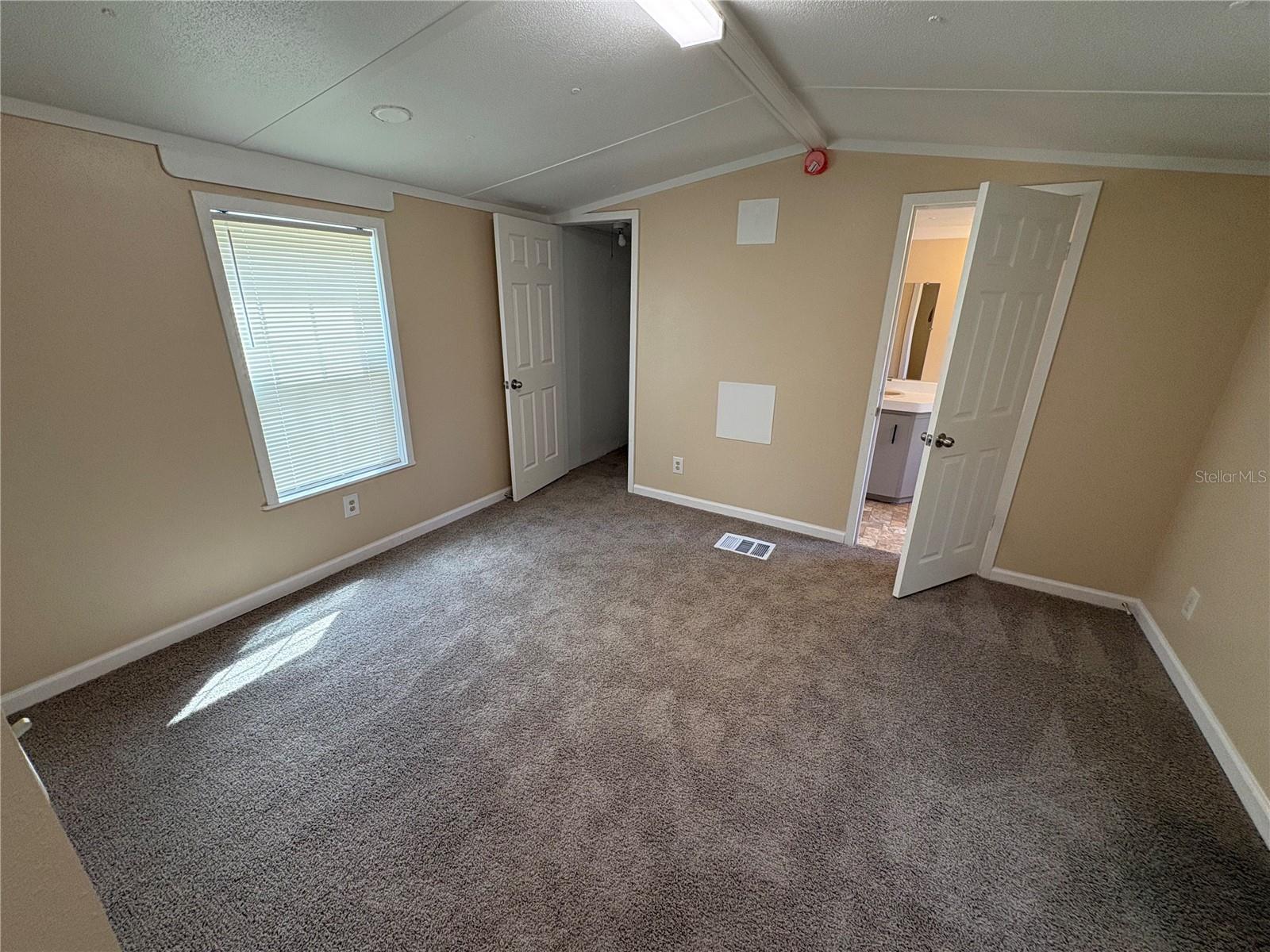 COUNTRY HAVEN - Residential