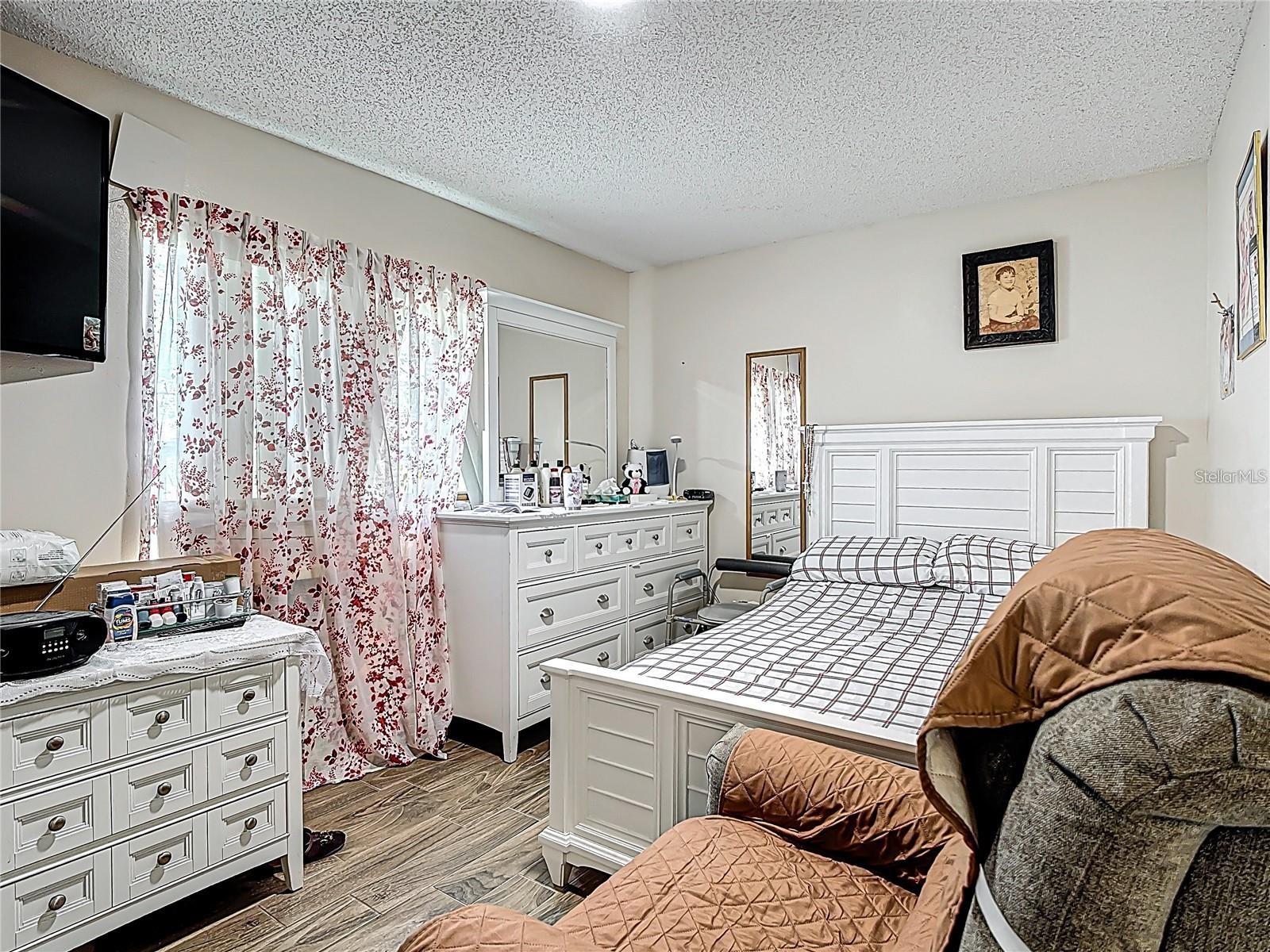 QUAIL TRAIL ESTATES - Residential