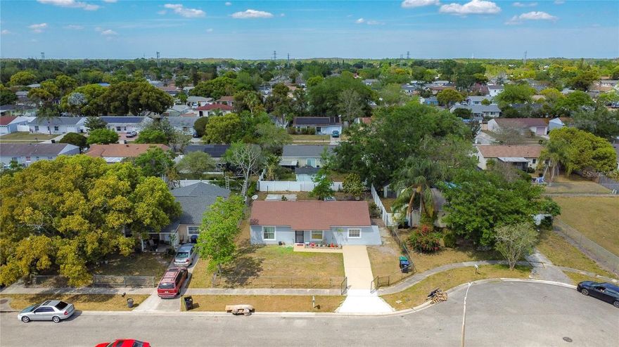 Motivated Seller – Bring Your Offers!
Welcome to 7807 Pine Hawk Lane, a 4-bedroom, 3-bath single-family home tucked away on a quiet cul-de-sac in Orlando — with NO HOA.
This property offers 1,244 square feet of heated living space on a 6,509 sq ft lot, providing a practical and efficient layout with minimal wasted space. The flexible floor plan makes it ideal for multi-generational living, first-time buyers needing extra bedrooms, or investors seeking strong rental potential.
Enjoy the privacy of a cul-de-sac location with manageable outdoor space and no association restrictions or fees — a rare advantage in today’s market.
Centrally located with convenient access to major highways, shopping, dining, schools, and Orlando International Airport.
Seller is motivated and open to serious offers.
