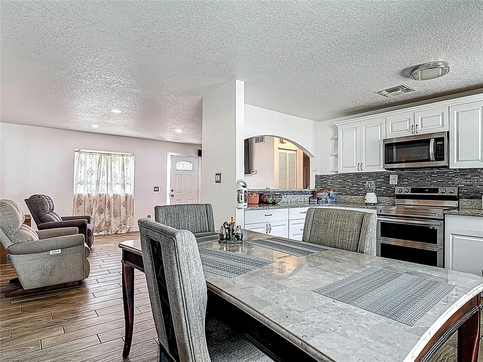 QUAIL TRAIL ESTATES - Residential