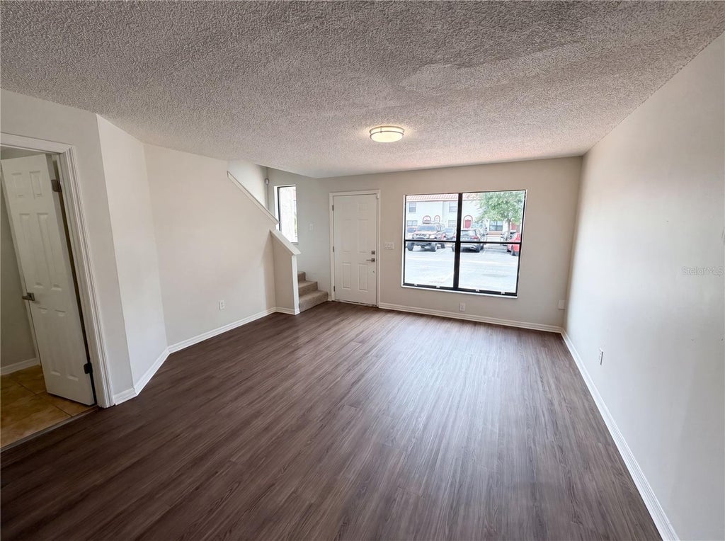Photo of 1602 Little Falls Circle #75, Orlando, FL 32807 (MLS # O6414423)