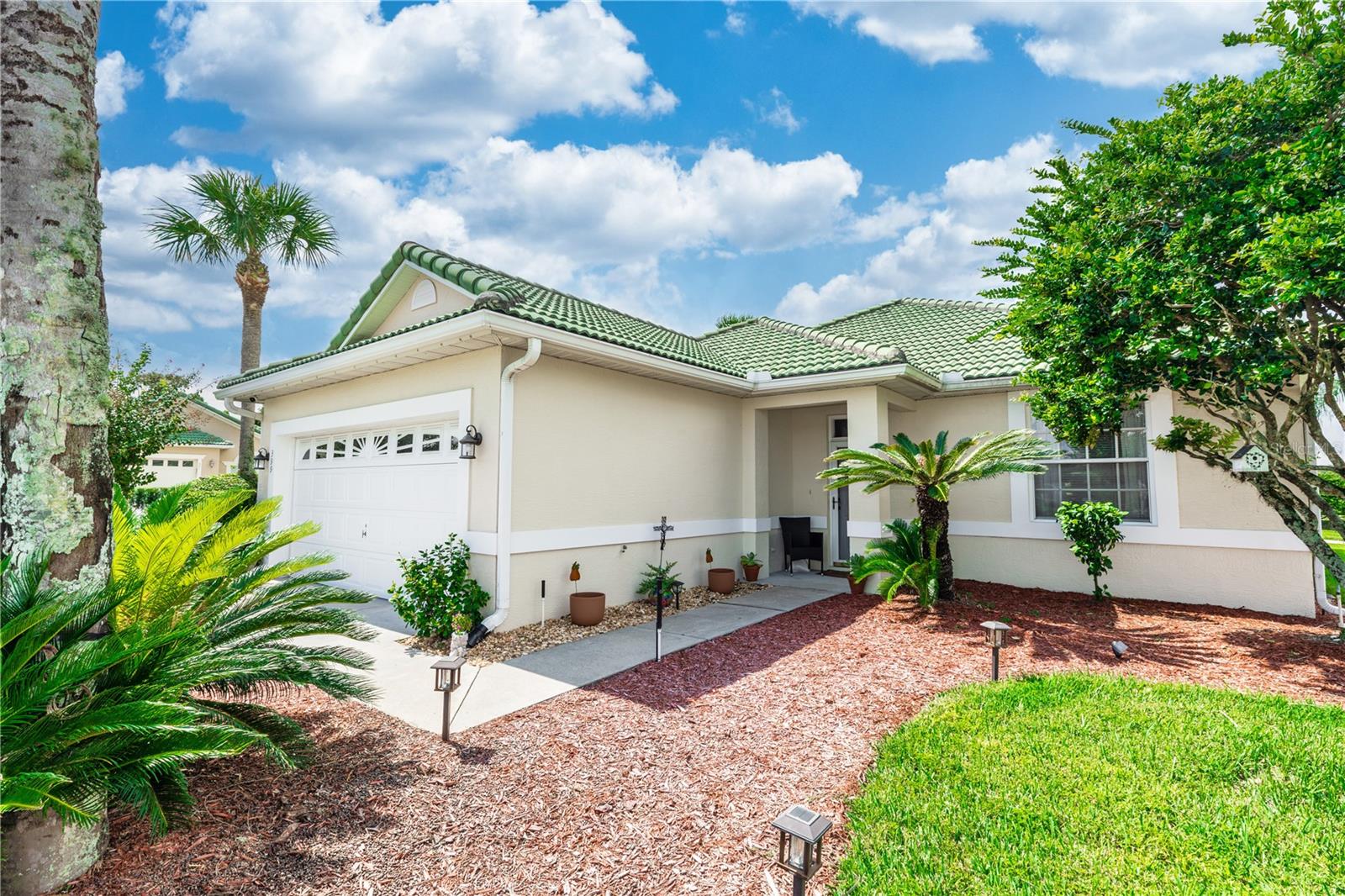 399 FOXHILL DRIVE