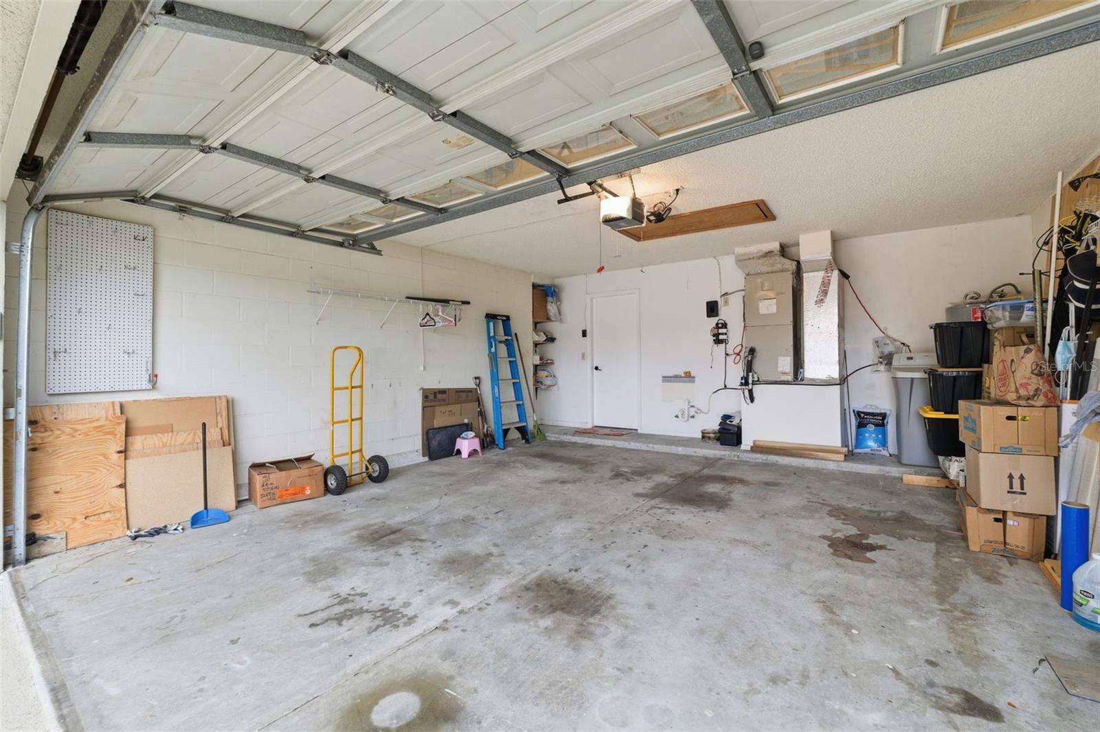 COUNTRYWAY PRCL B TR 6 - Residential Lease