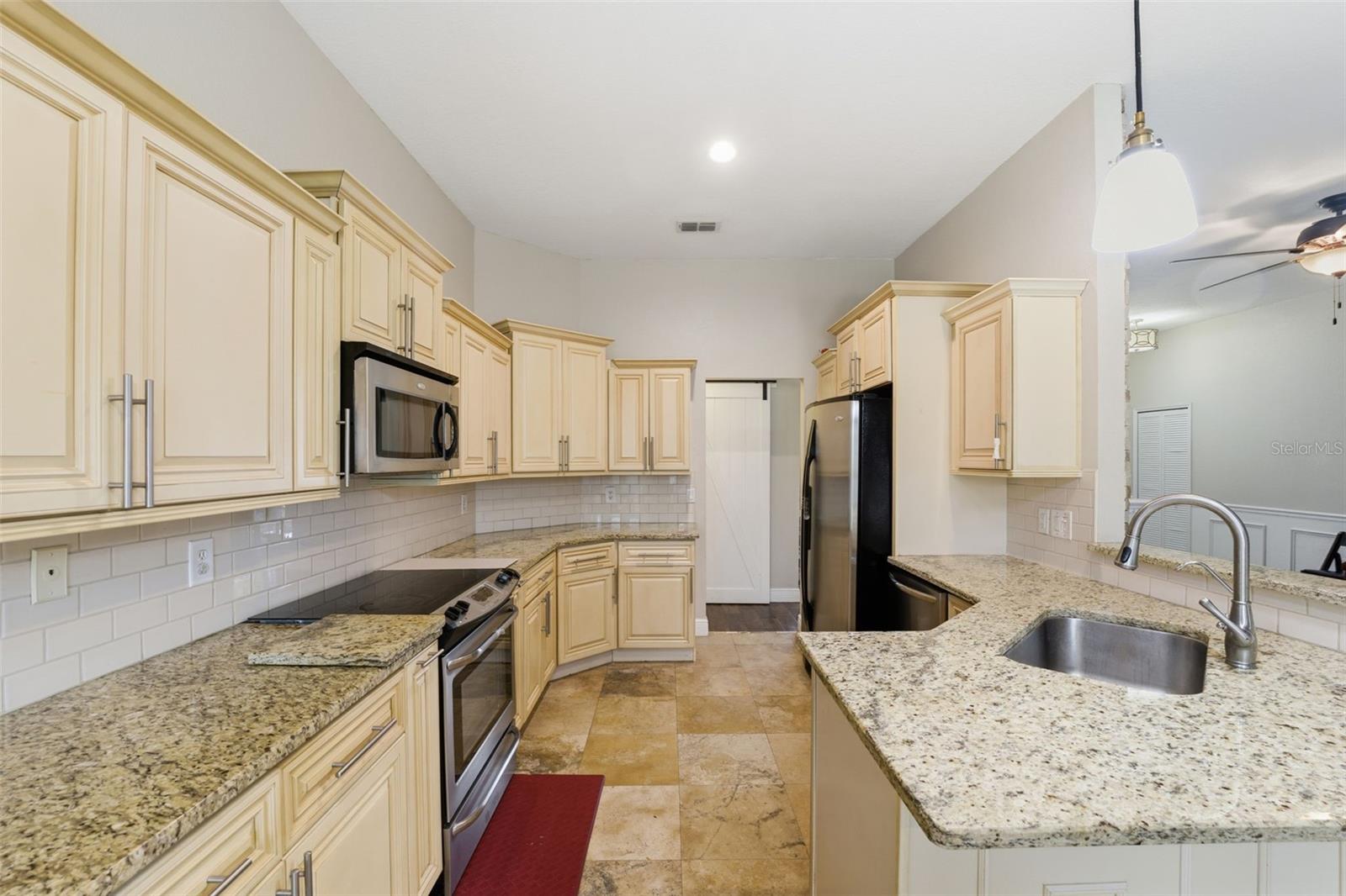 COUNTRYWAY PRCL B TR 6 - Residential Lease