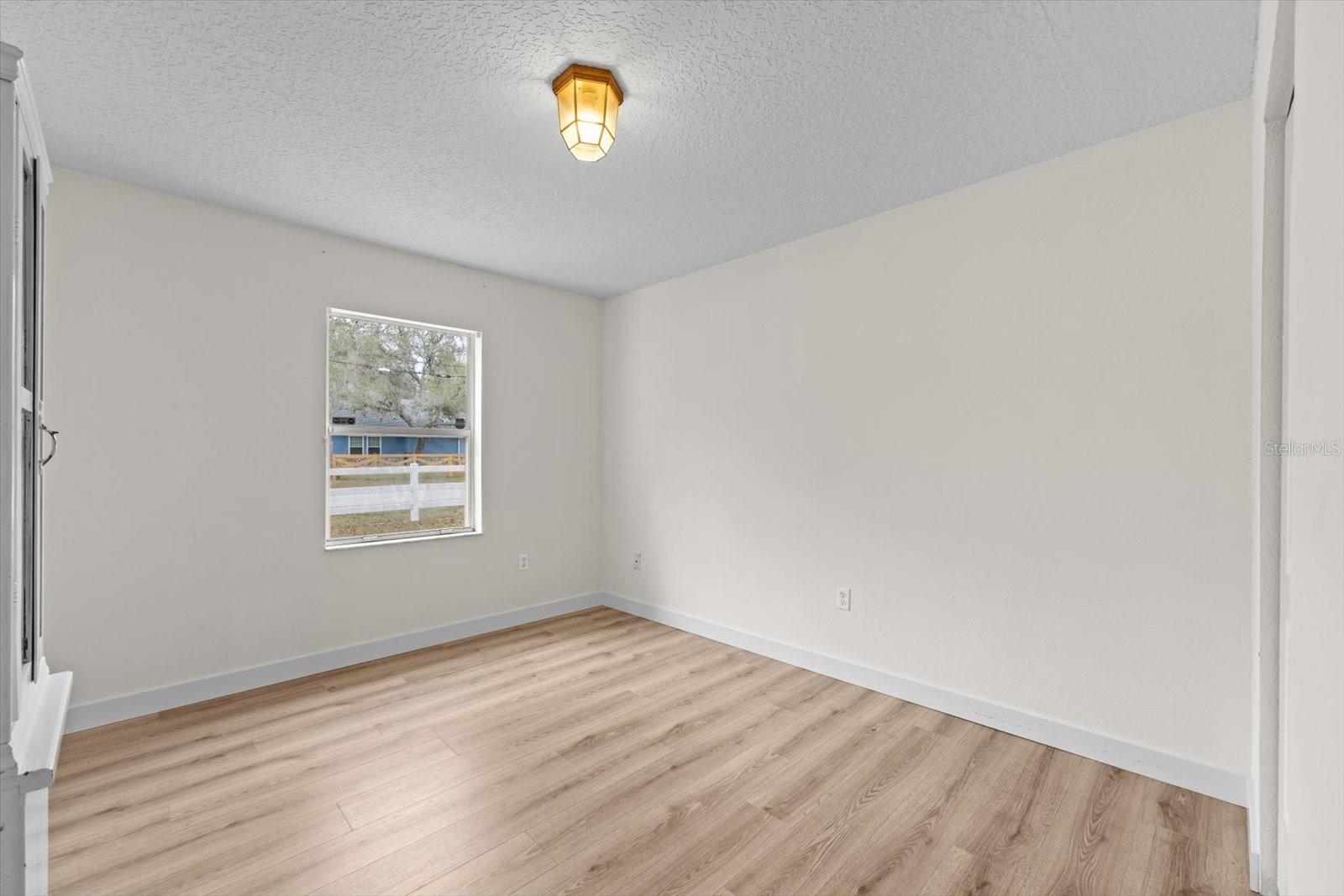 MOON LAKE ESTATES - Residential