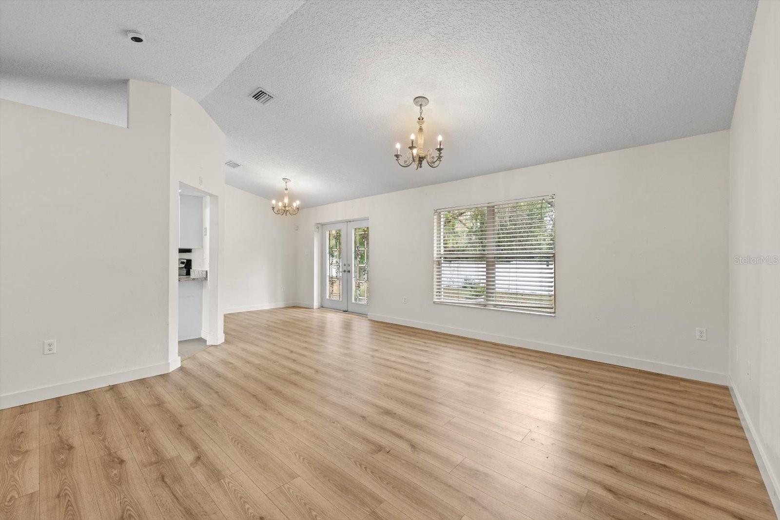 MOON LAKE ESTATES - Residential