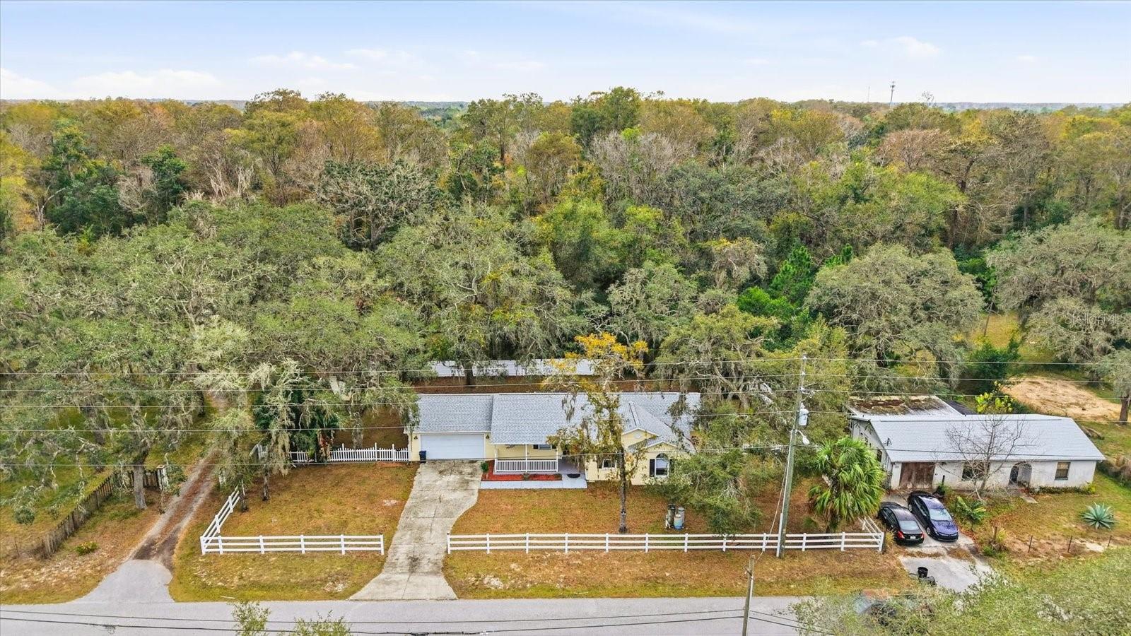 MOON LAKE ESTATES - Residential