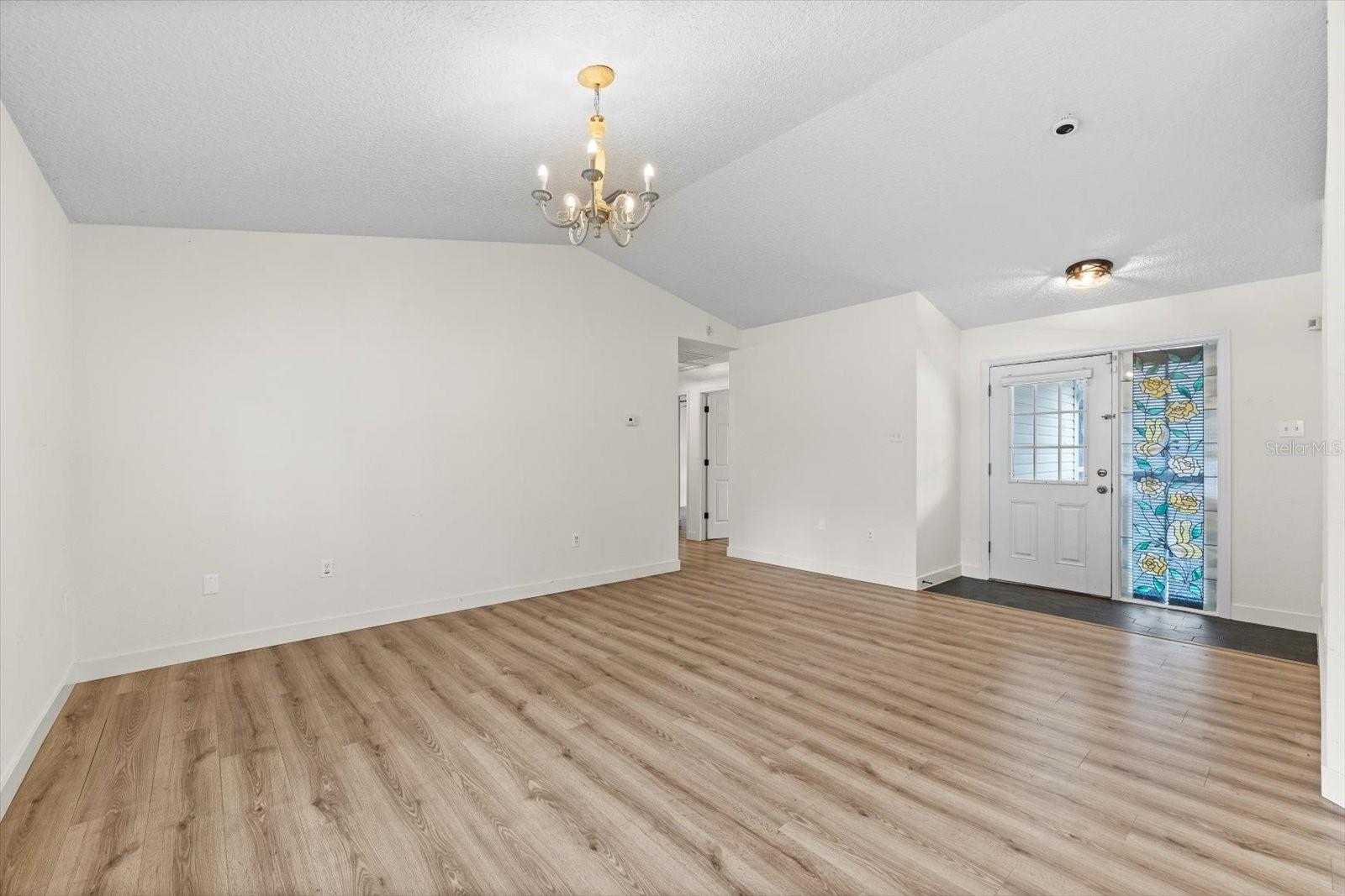 MOON LAKE ESTATES - Residential