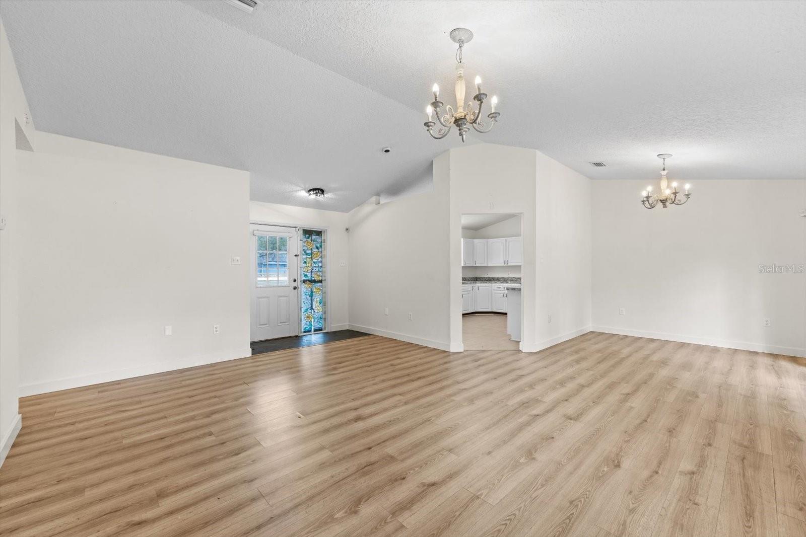 MOON LAKE ESTATES - Residential