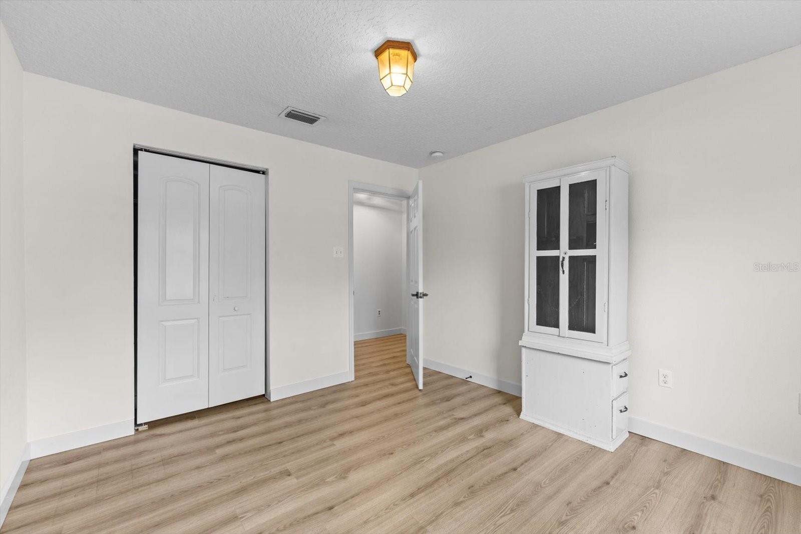 MOON LAKE ESTATES - Residential