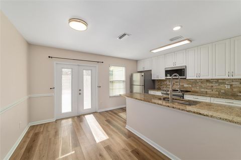 Tiny photo for 1701 SE 24th Road #102, Ocala, FL 34471 (MLS # OM725109)