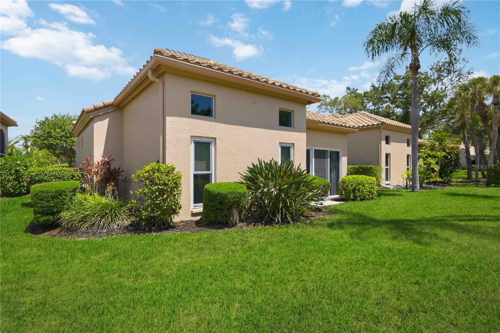 MIRA LAGO AT PALMER RANCH PH 1 - Residential