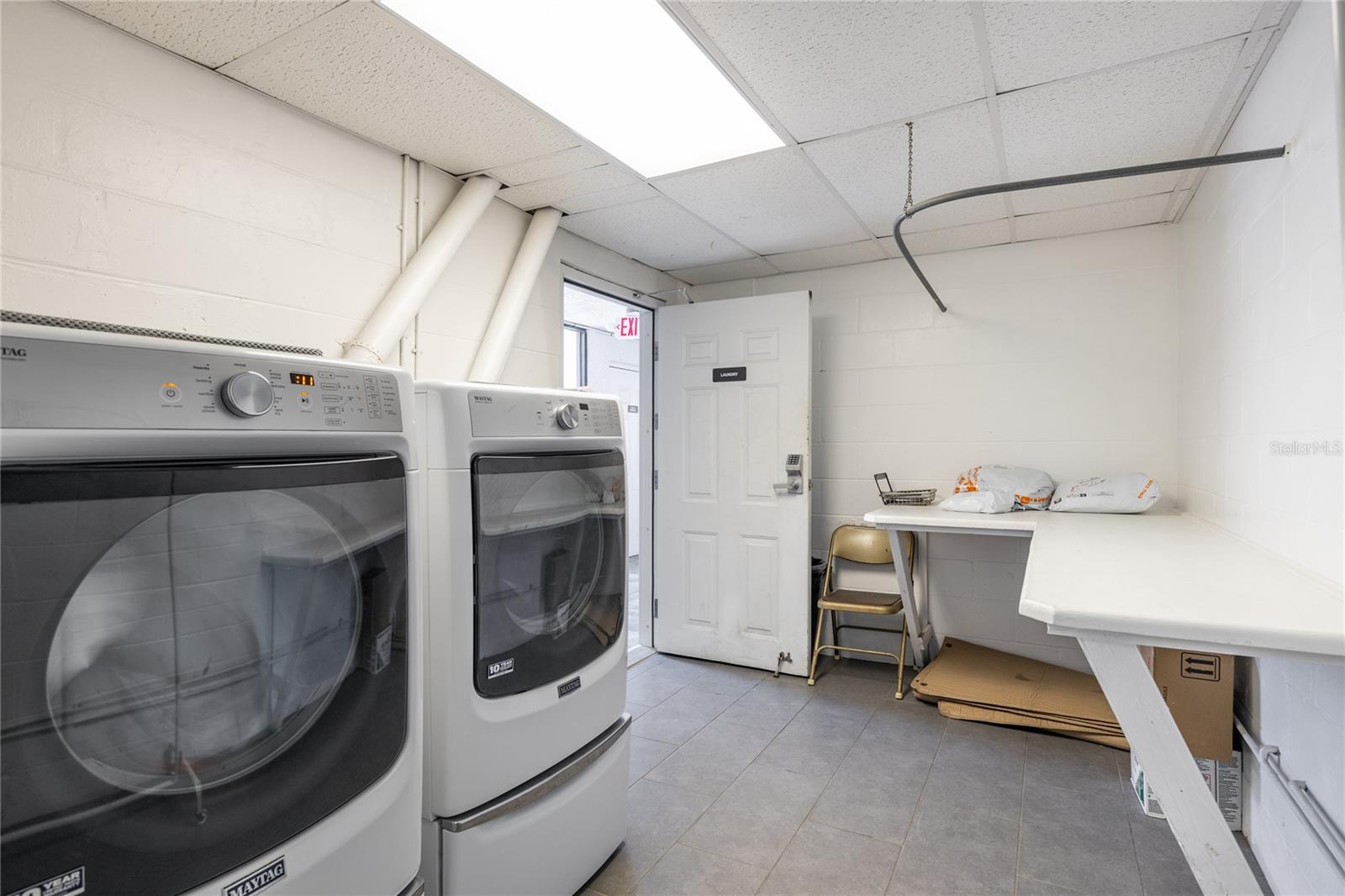 BEACH HOUSE OF PASS-A-GRILLE - Residential Lease