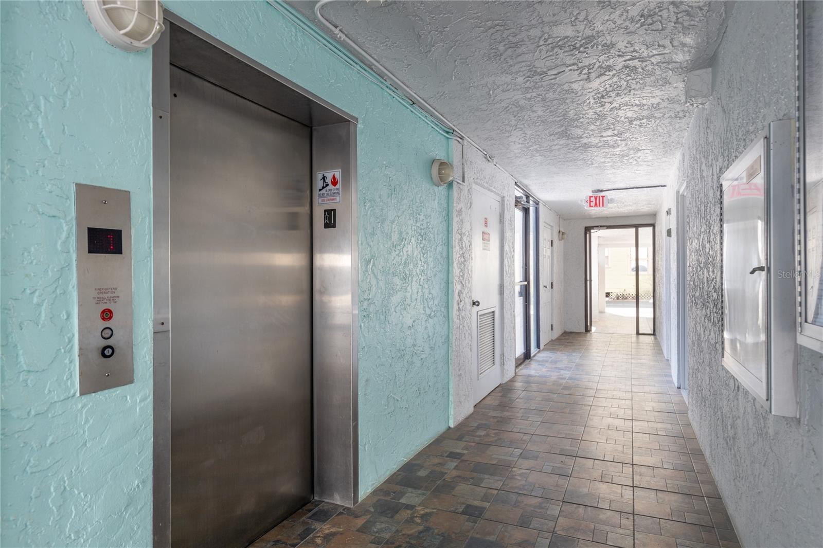 BEACH HOUSE OF PASS-A-GRILLE - Residential Lease