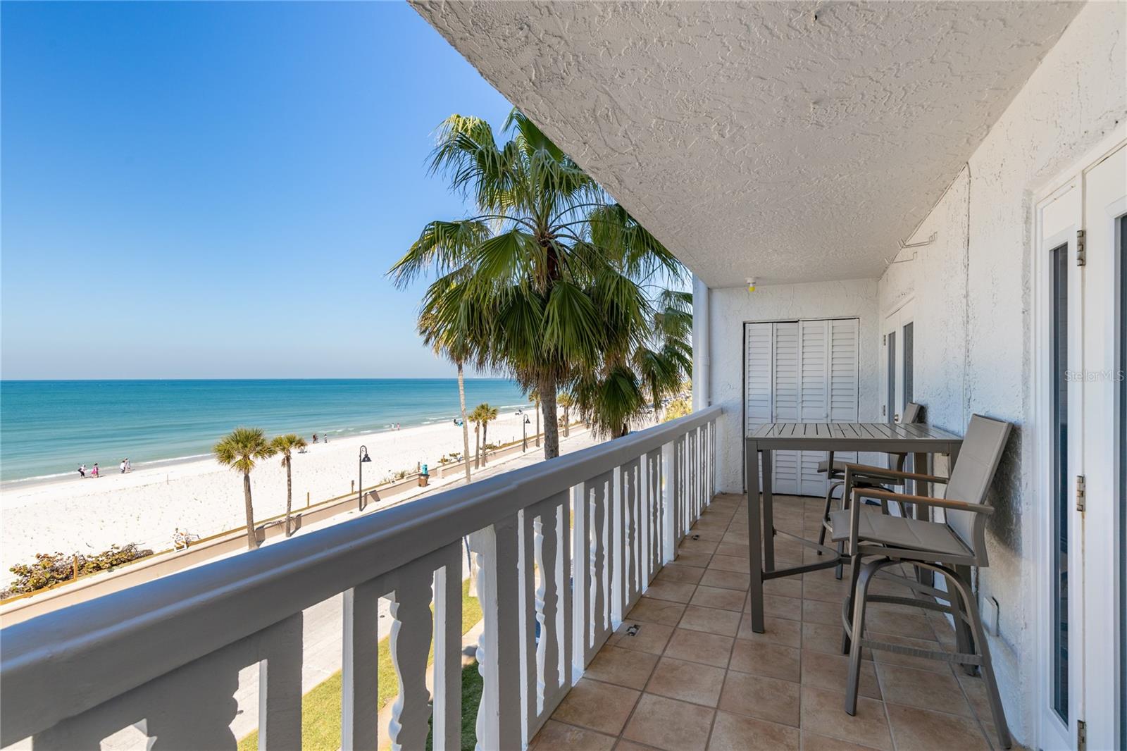 BEACH HOUSE OF PASS-A-GRILLE - Residential Lease