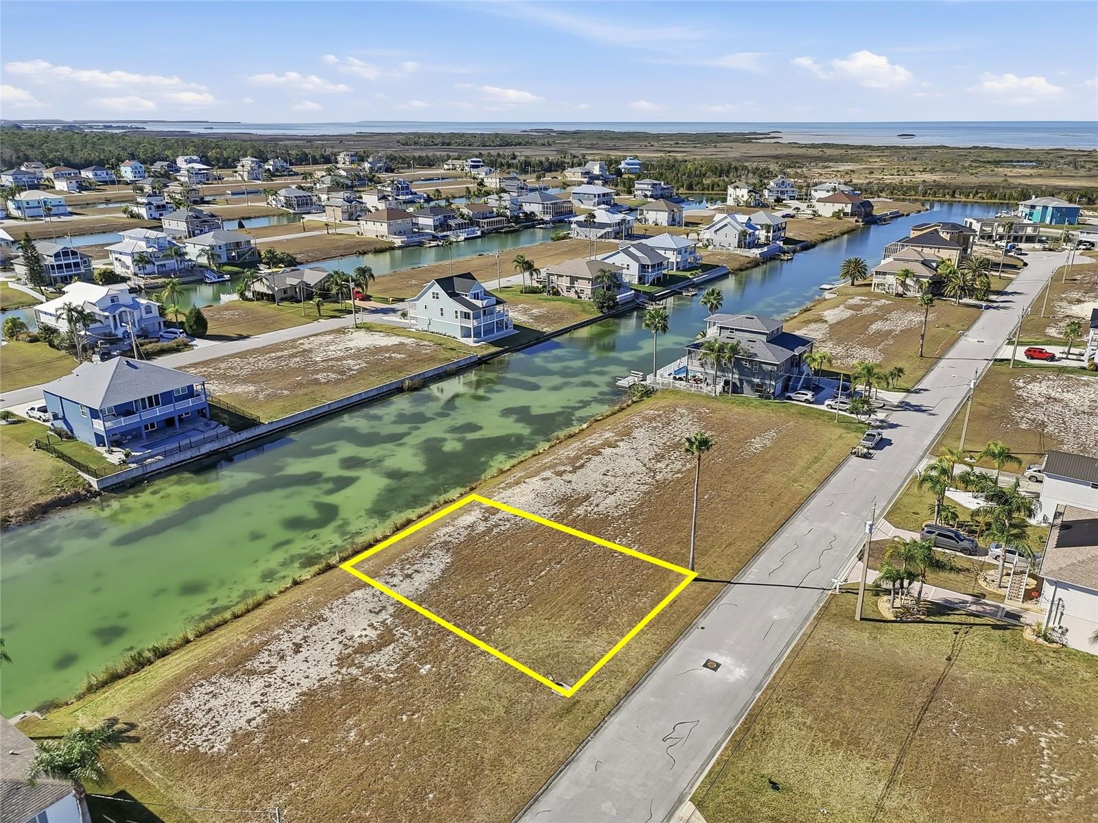 HERNANDO BEACH - Land