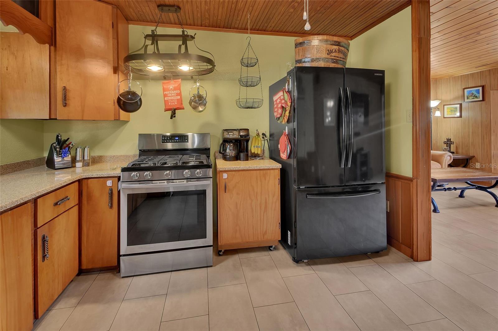 GLENWOOD MANOR FARMS UNREC 208 - Residential