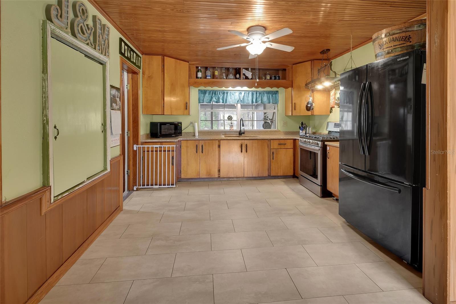 GLENWOOD MANOR FARMS UNREC 208 - Residential