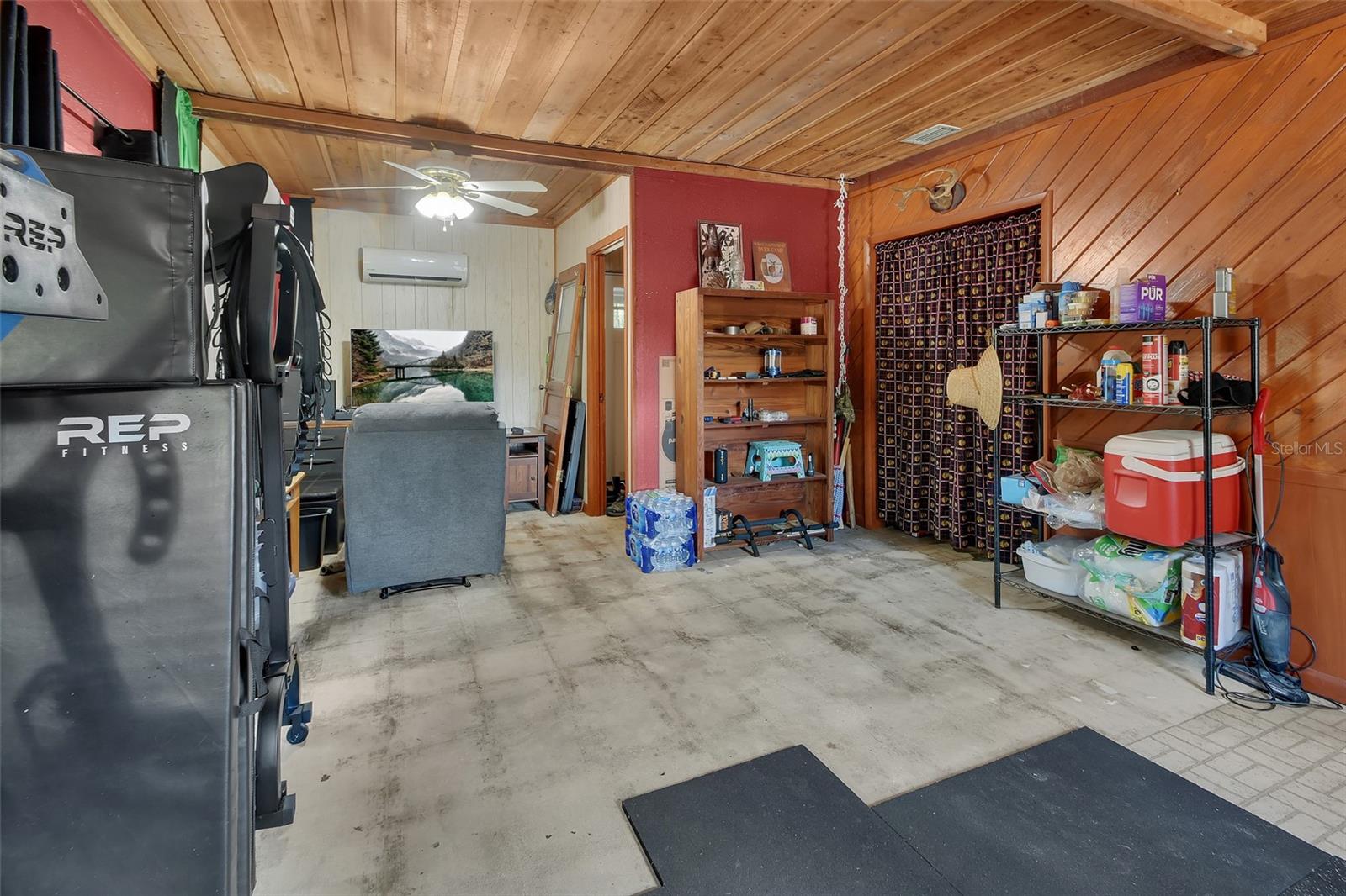 GLENWOOD MANOR FARMS UNREC 208 - Residential