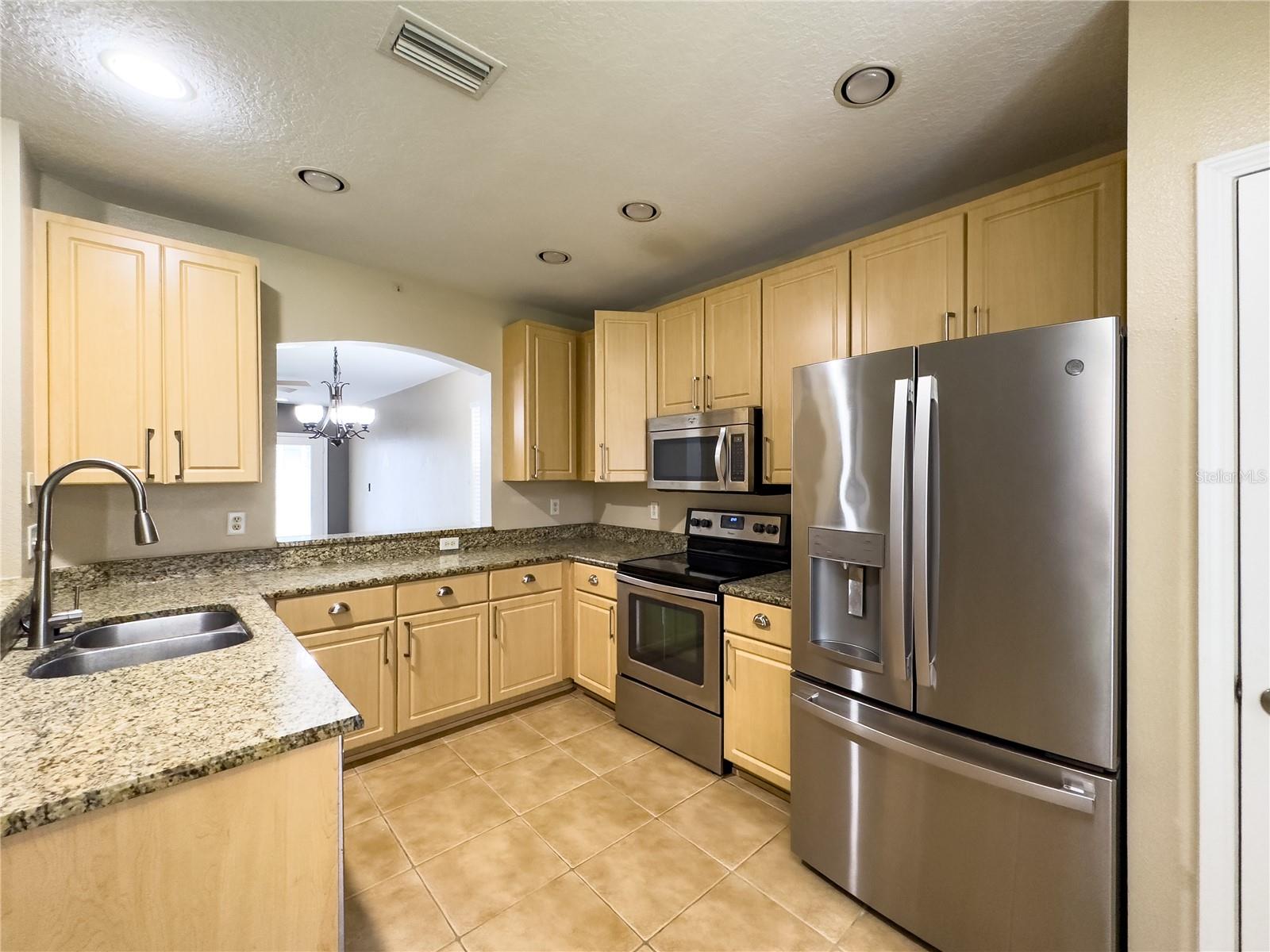 WELLINGTON NORTH AT BAY PARK - Residential Lease