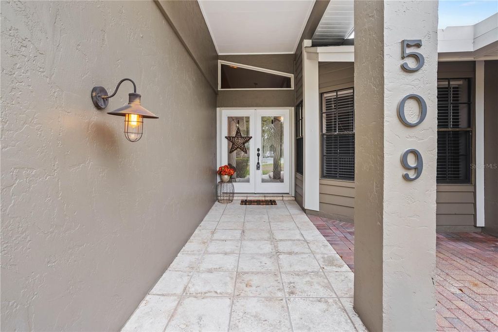 Photo of 509 Century Oak Court, Lakeland, FL 33813 (MLS # L4959846)