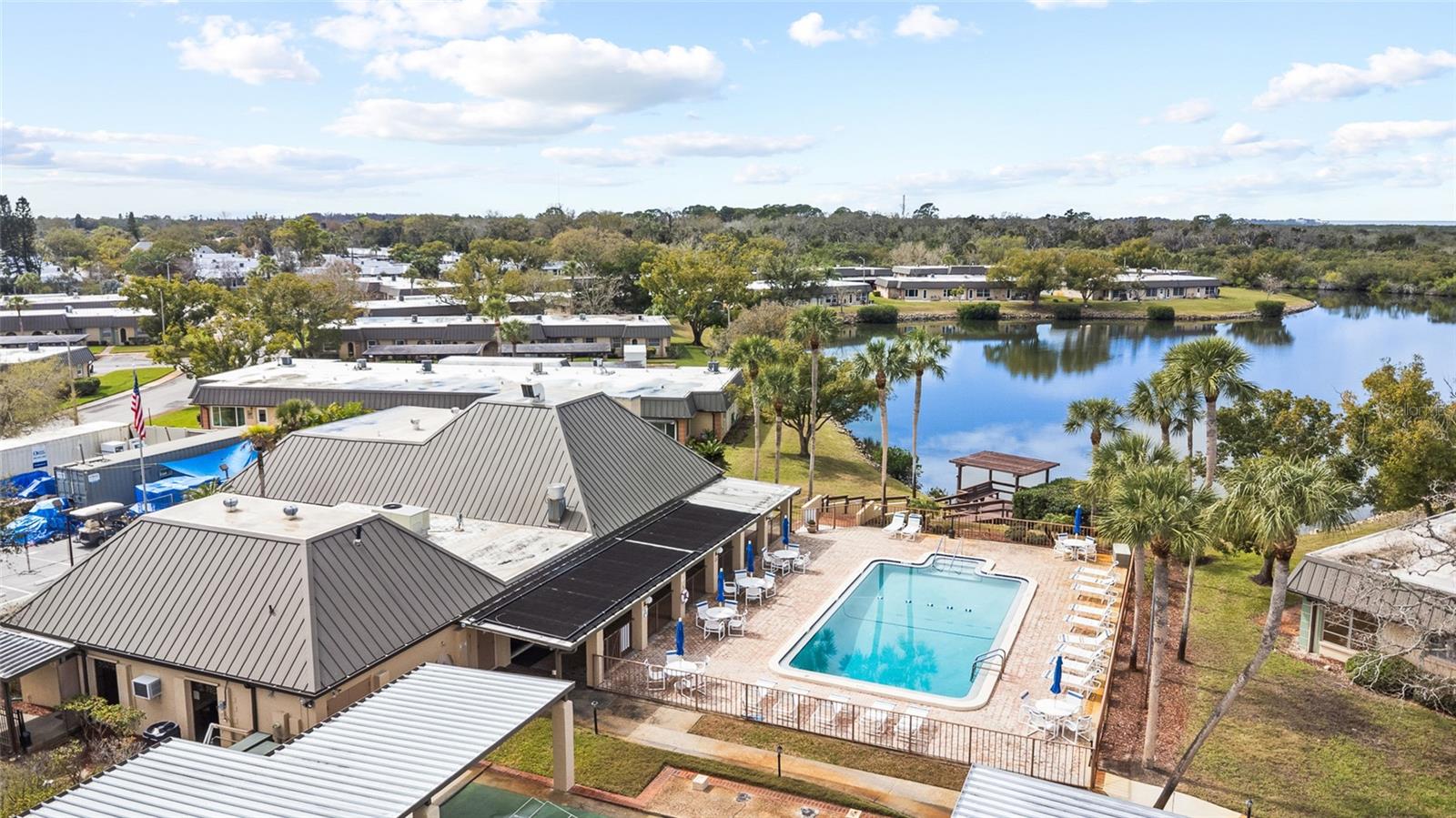 GARDENS BEACON SQUARE - Residential