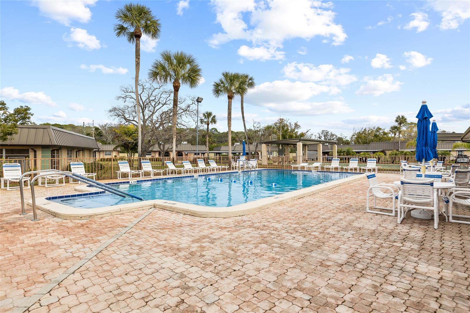 GARDENS BEACON SQUARE - Residential