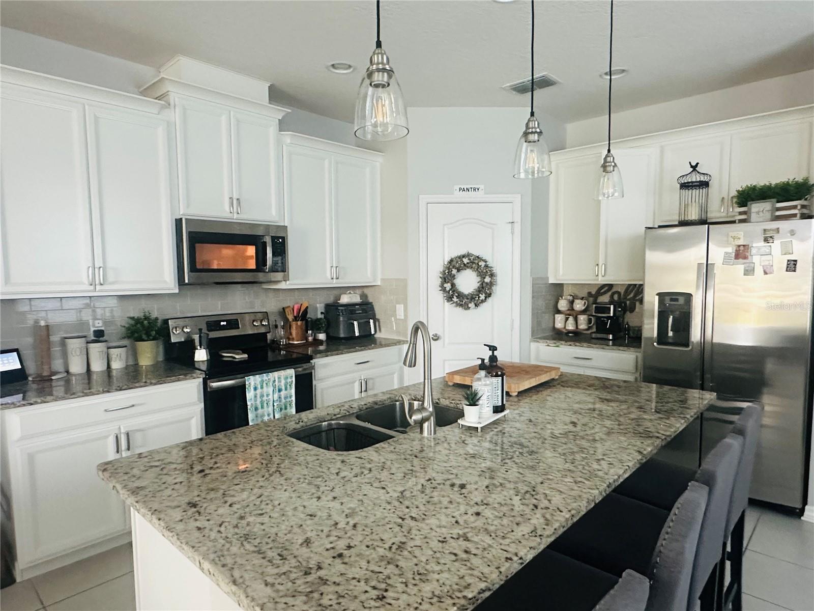 RESERVE AT PINE TREE - Residential Lease