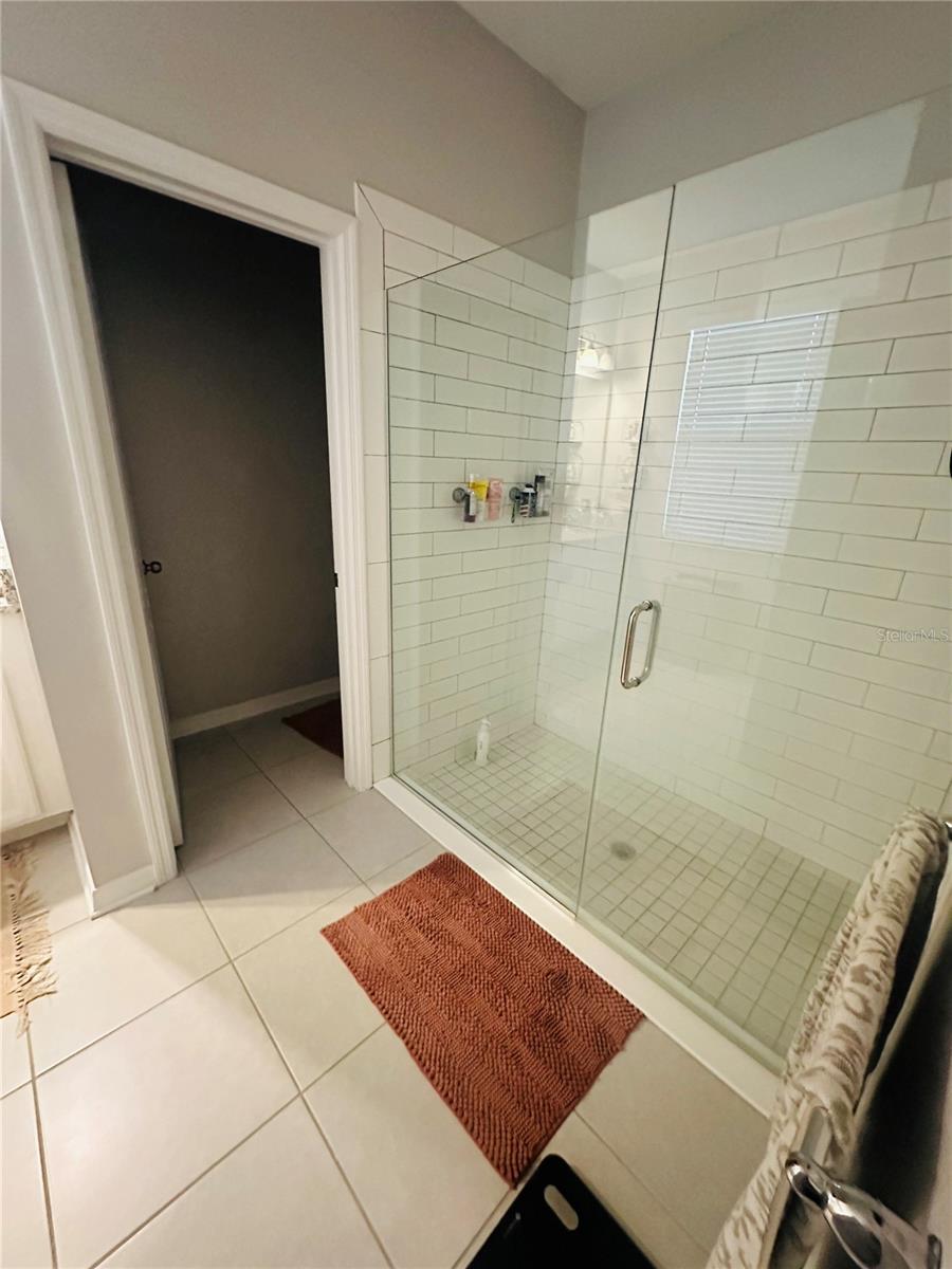 RESERVE AT PINE TREE - Residential Lease