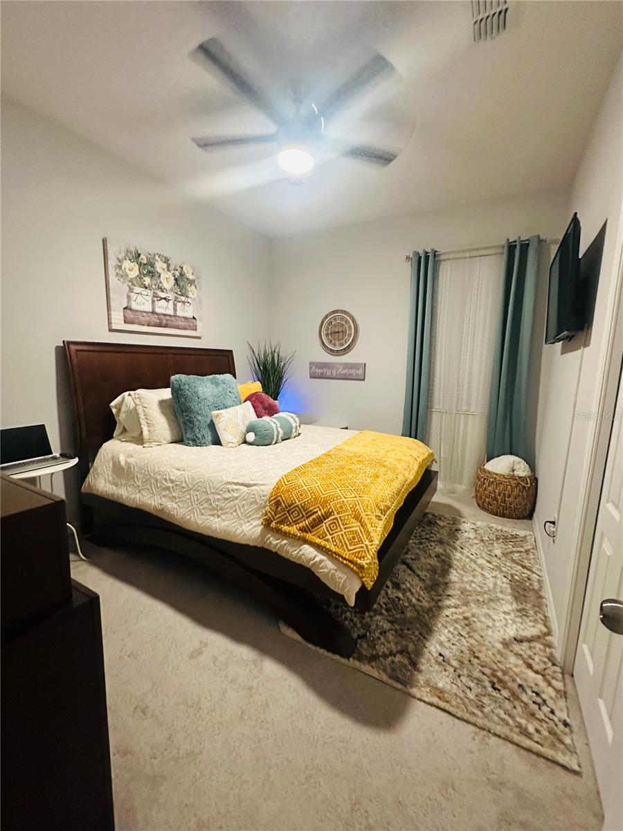 RESERVE AT PINE TREE - Residential Lease