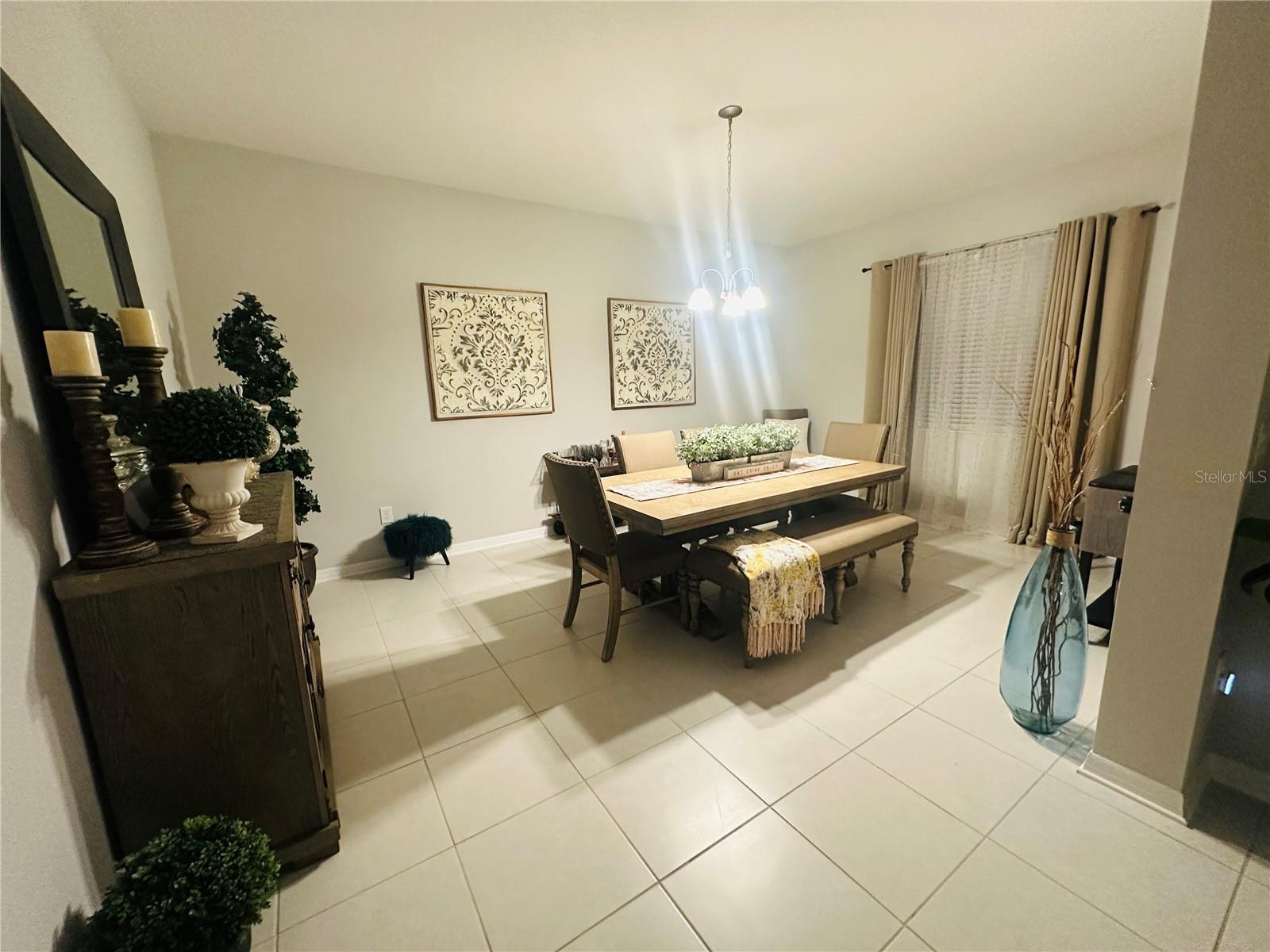 RESERVE AT PINE TREE - Residential Lease