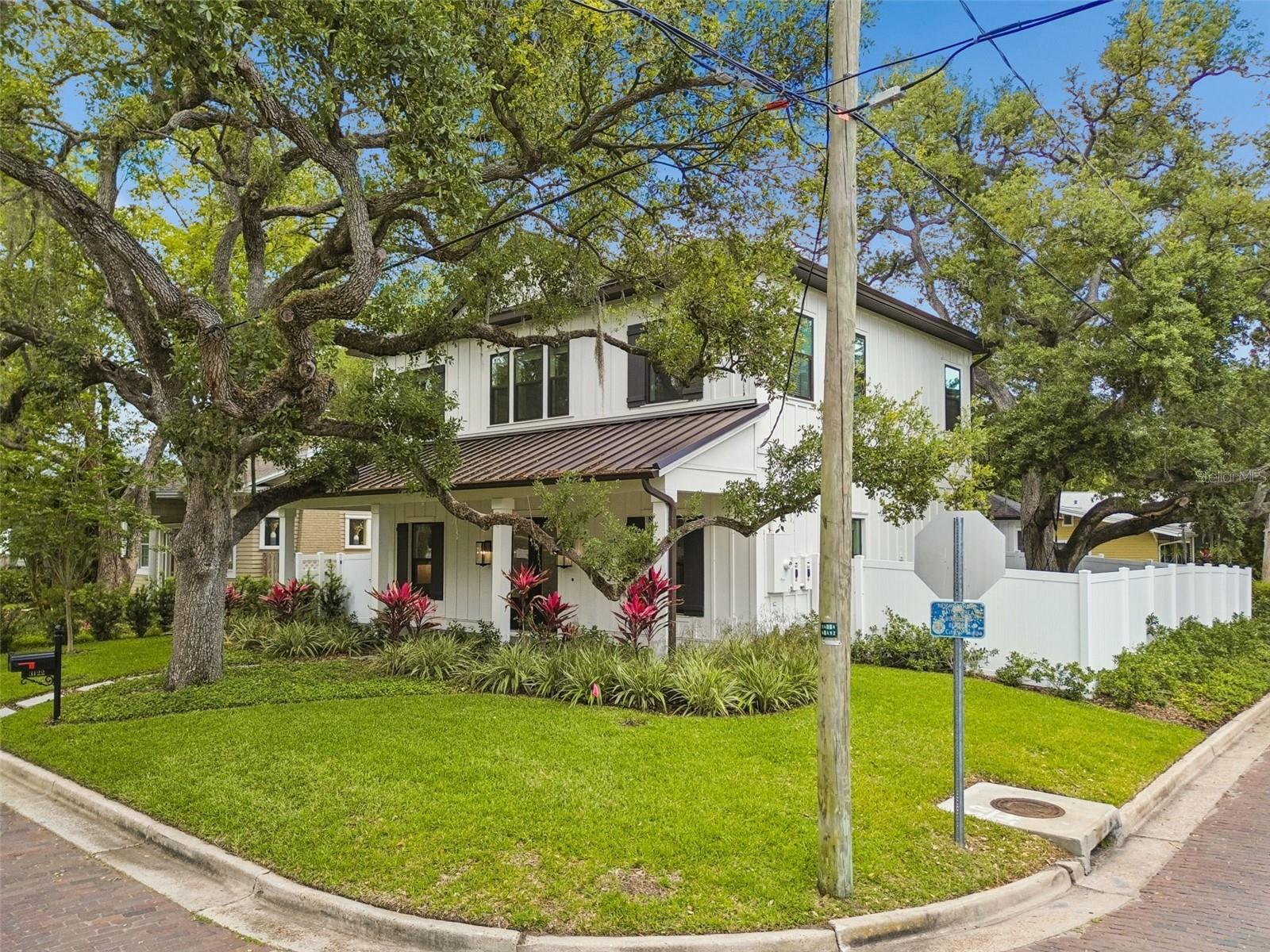 BAYVIEW HOMES - Residential