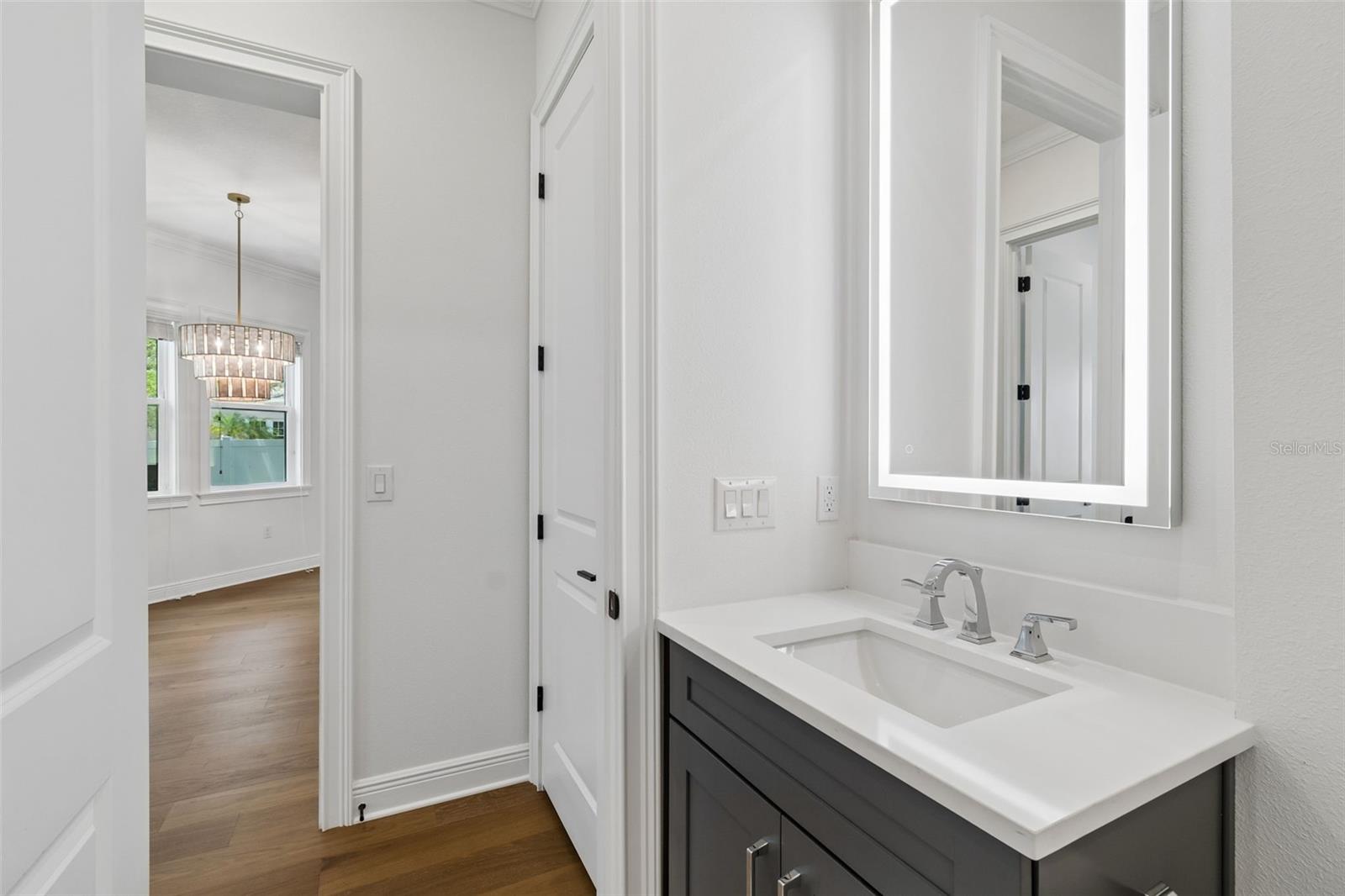 BAYVIEW HOMES - Residential