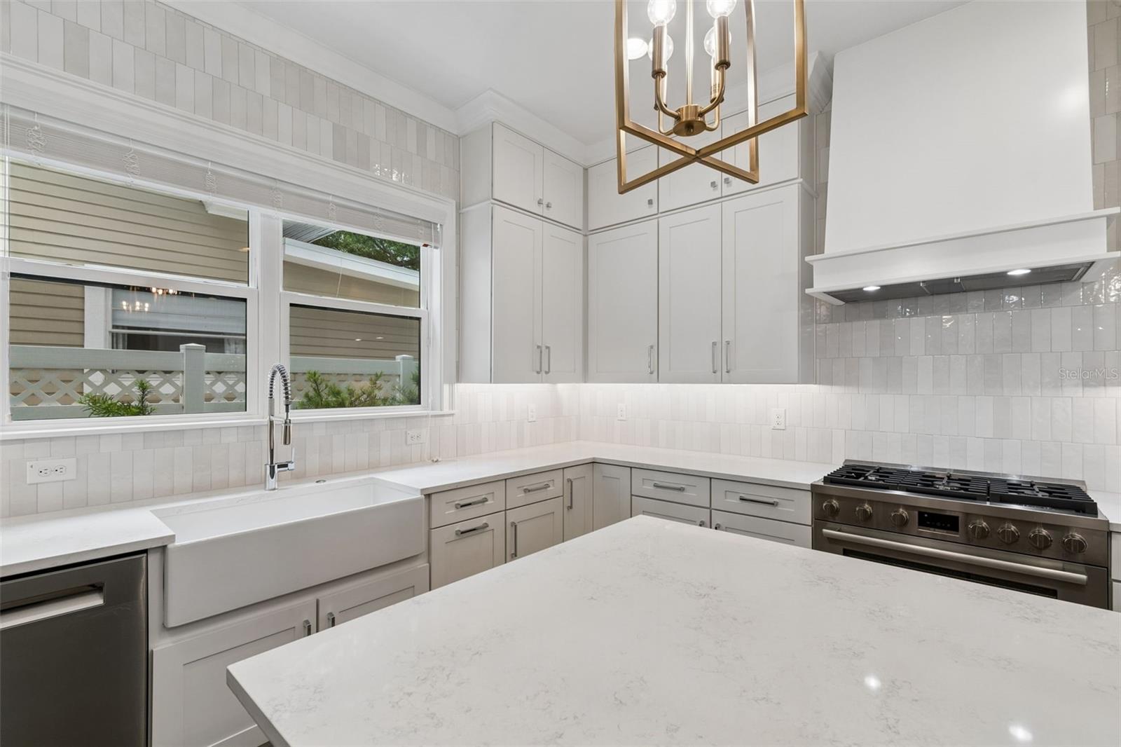 BAYVIEW HOMES - Residential