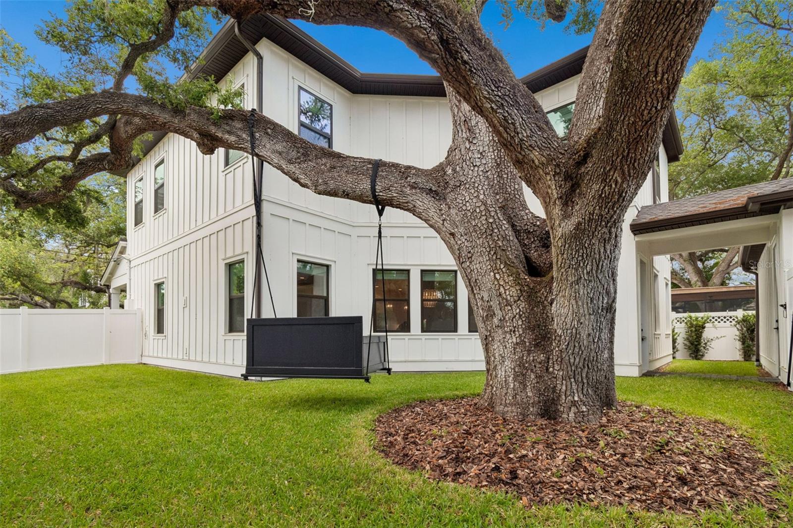 BAYVIEW HOMES - Residential