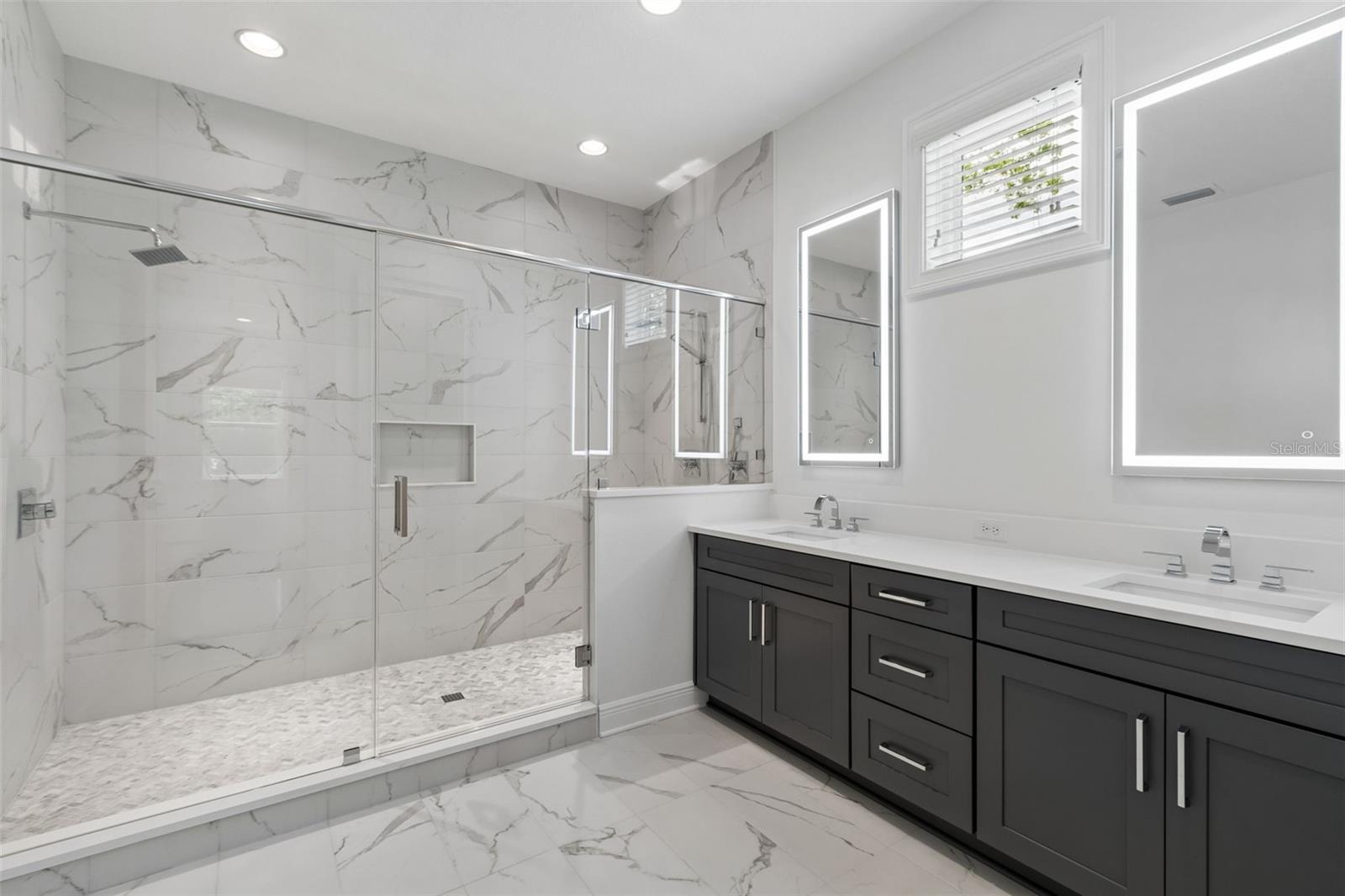 BAYVIEW HOMES - Residential