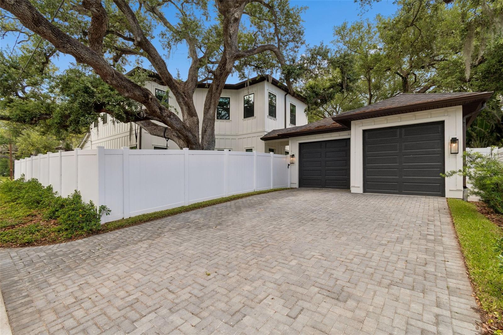 BAYVIEW HOMES - Residential
