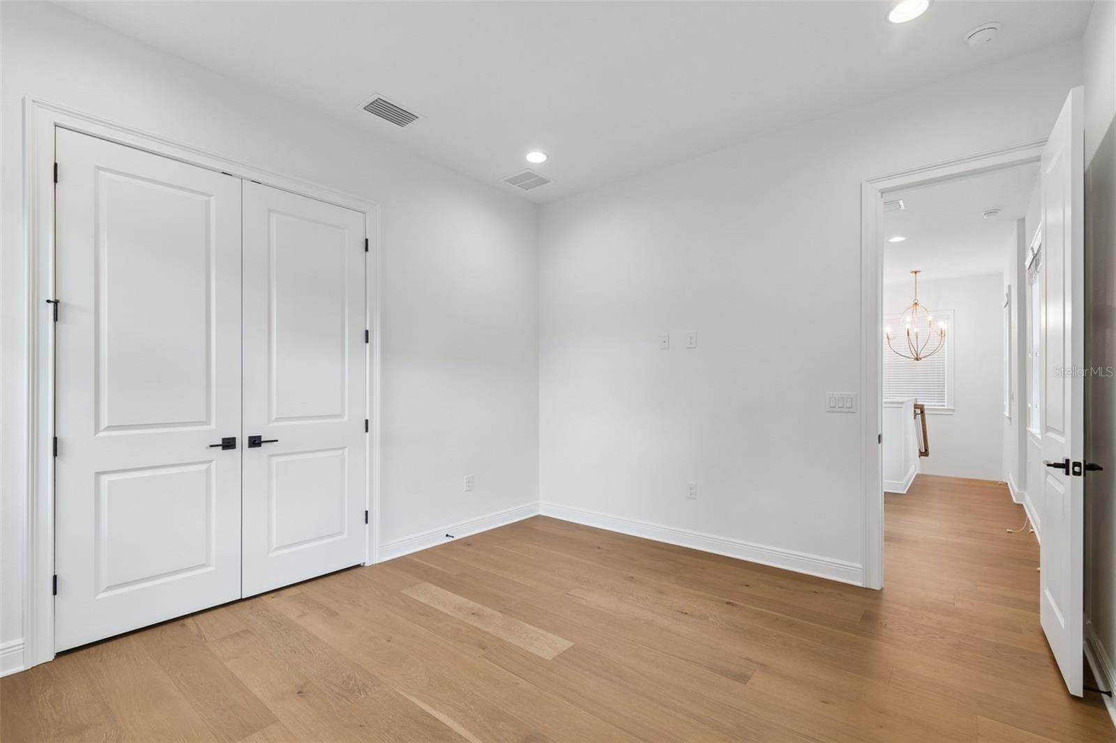 BAYVIEW HOMES - Residential