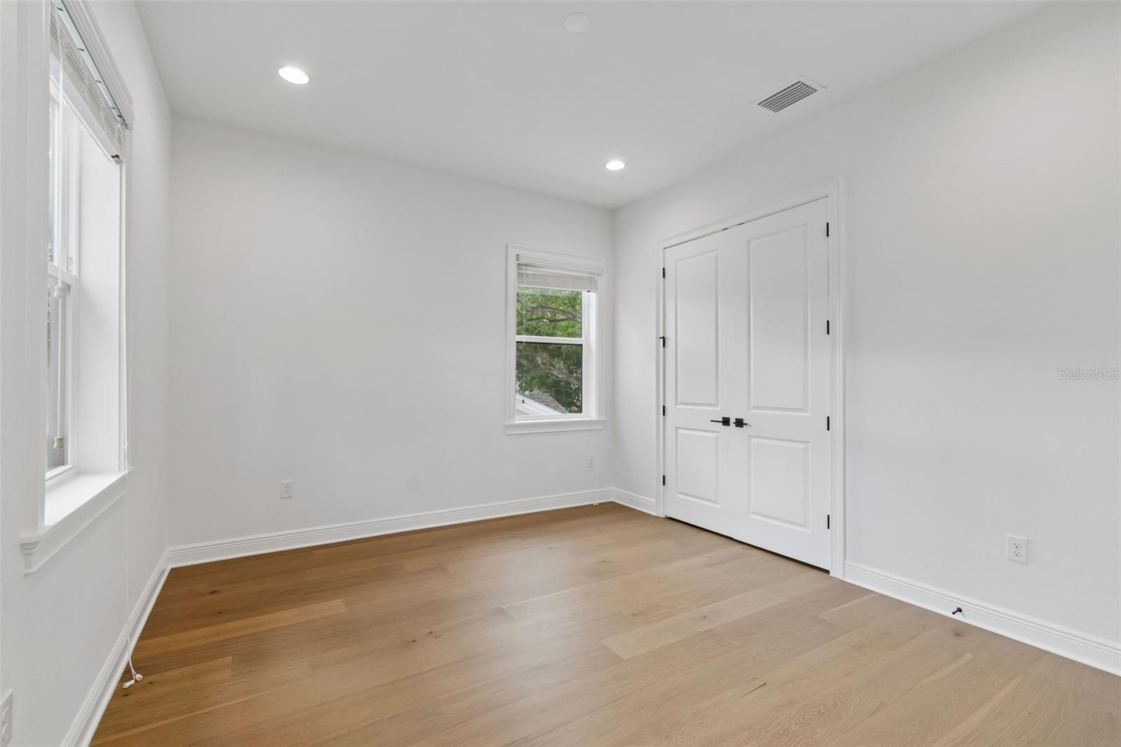 BAYVIEW HOMES - Residential
