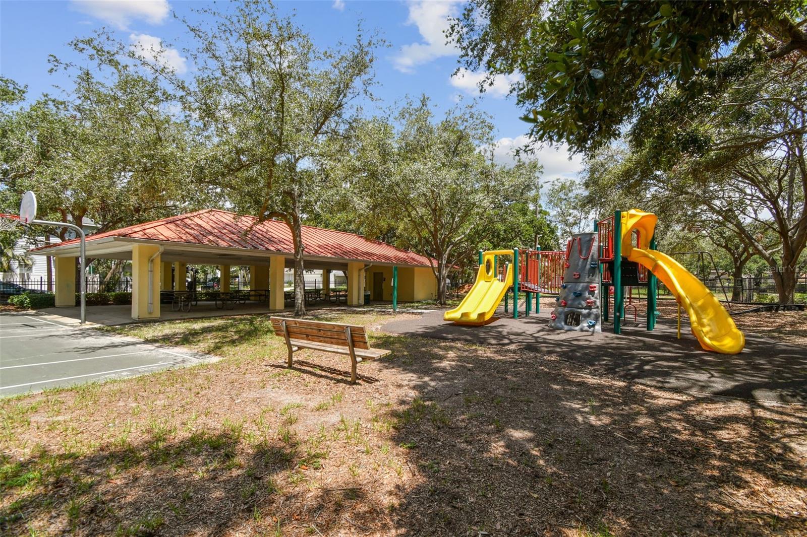 BAYVIEW HOMES - Residential