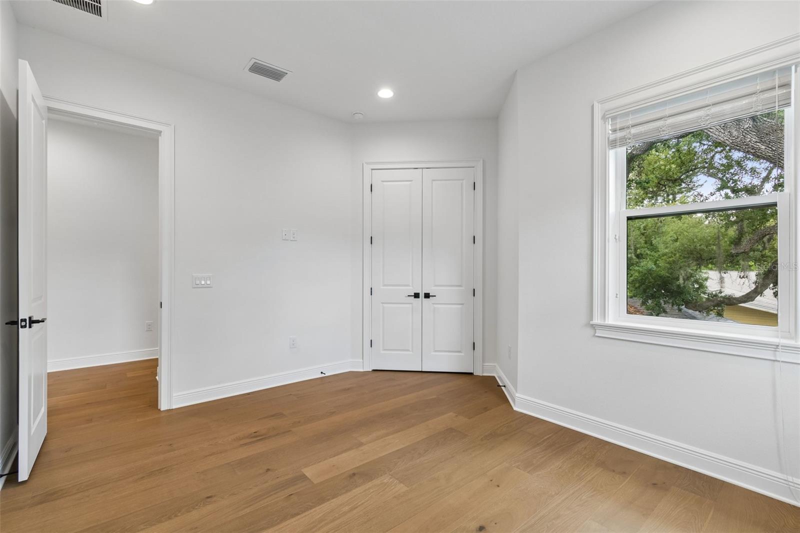 BAYVIEW HOMES - Residential