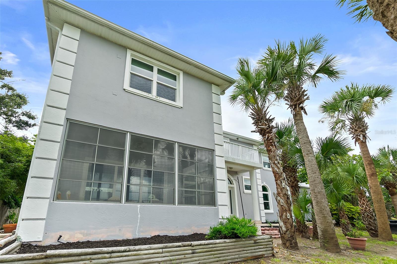 SUNRISE BEACH - Residential