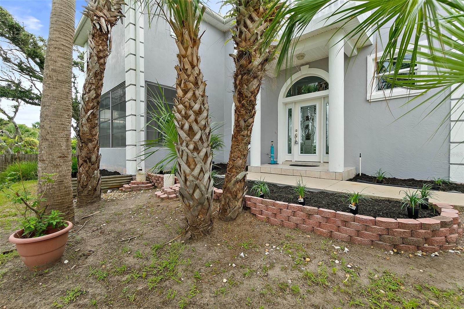 SUNRISE BEACH - Residential