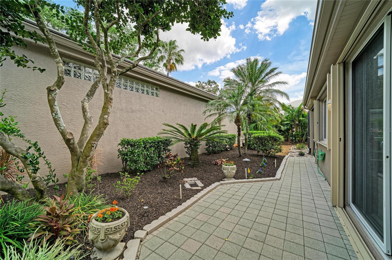 ROSEDALE - Residential