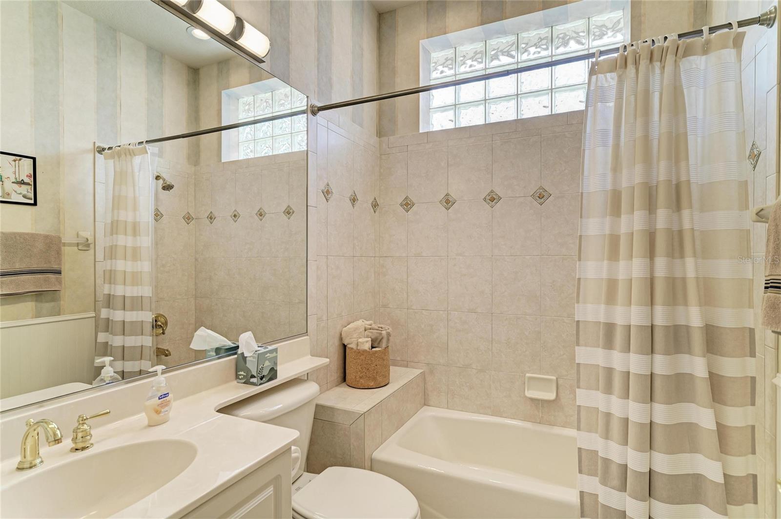 ROSEDALE - Residential