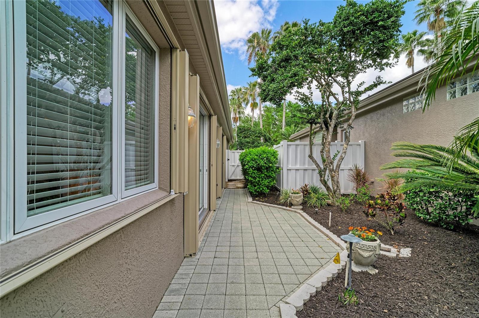 ROSEDALE - Residential