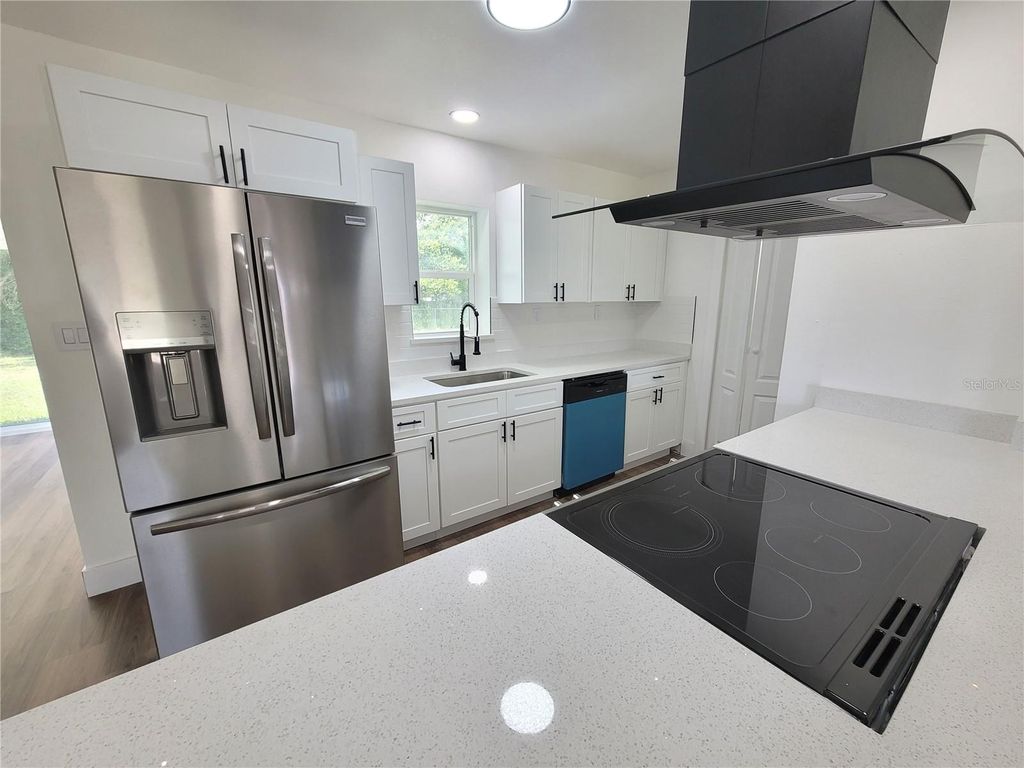 Photo of 8 Flamevine Lane, Debary, FL 32713 (MLS # O6417854)