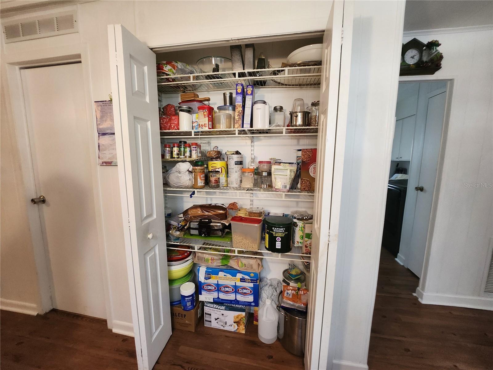 TWENTY-FOUR/THE TOWN/BELLEVIEW - Residential